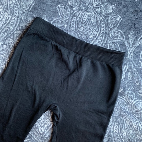 Electric Yoga Black Solid Seamless Leggings XS/S - Picture 6 of 7